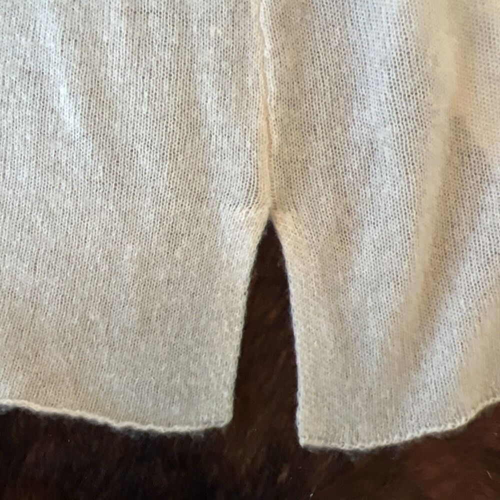 Cynthia Rowley Women's Cardigan 100% 2-Ply Cashmere Sz Medium Cream / Ivory - Picture 8 of 8